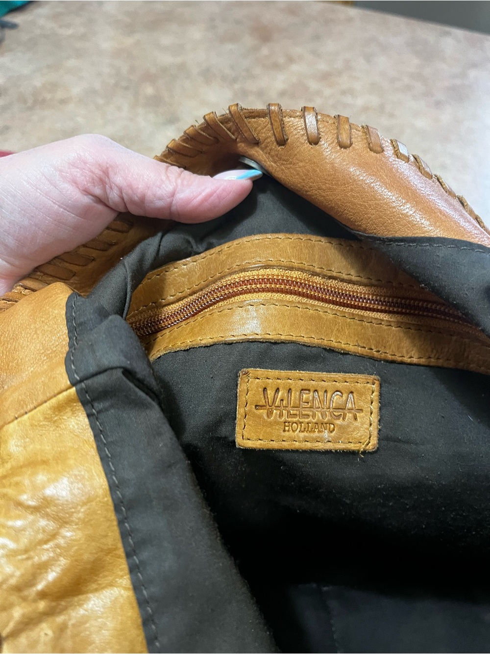 Valencia Holland Leather Shoulder Bag - Caramel Tan